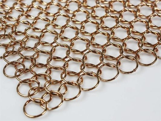 Κουρτίνα μετάλλων – διάφορες επιλογές ύφους, μοντέρνος και λειτουργικός για τα μπαλκόνια και τις κουρτίνες, ανώτατα όρια, διαστημικός διαιρέτης