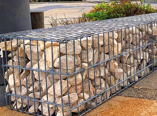 Ενωμένο στενά καλάθι gabion για την άποψη ακρών του δρόμου